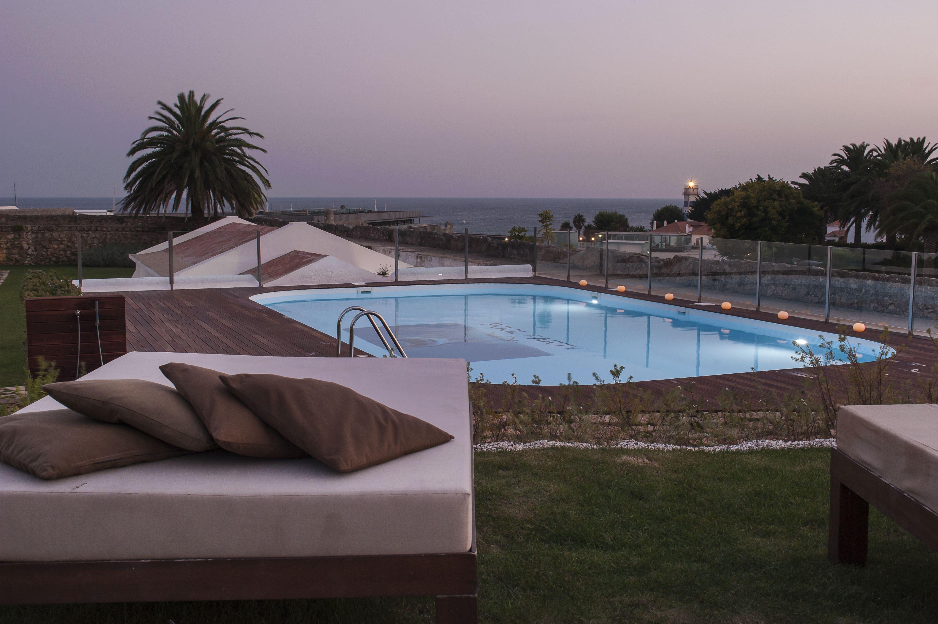 佩斯塔纳希达德拉卡斯卡伊斯艺术区旅馆 卡斯凯什 外观 照片 The pool at the hotel
