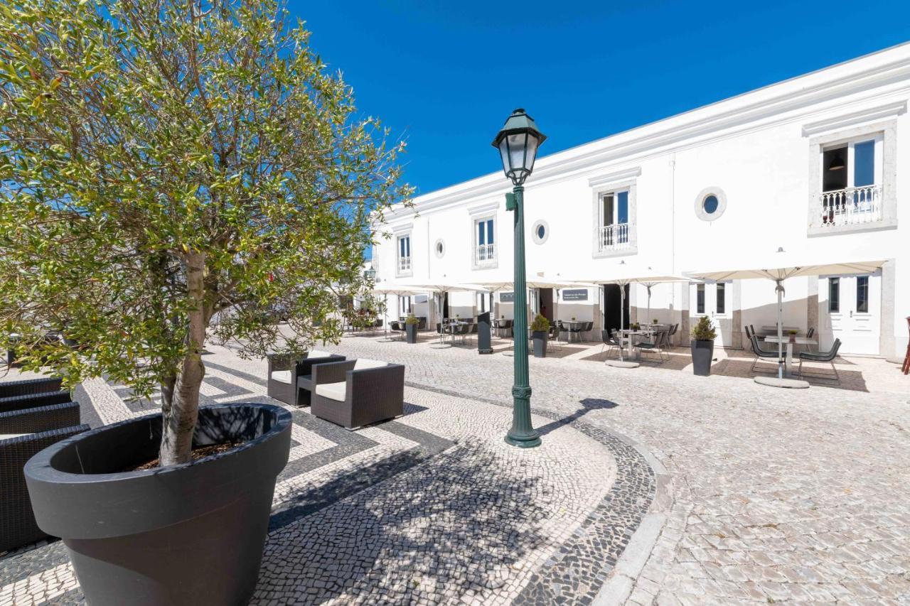 佩斯塔纳希达德拉卡斯卡伊斯艺术区旅馆 卡斯凯什 外观 照片 The courtyard of the hotel