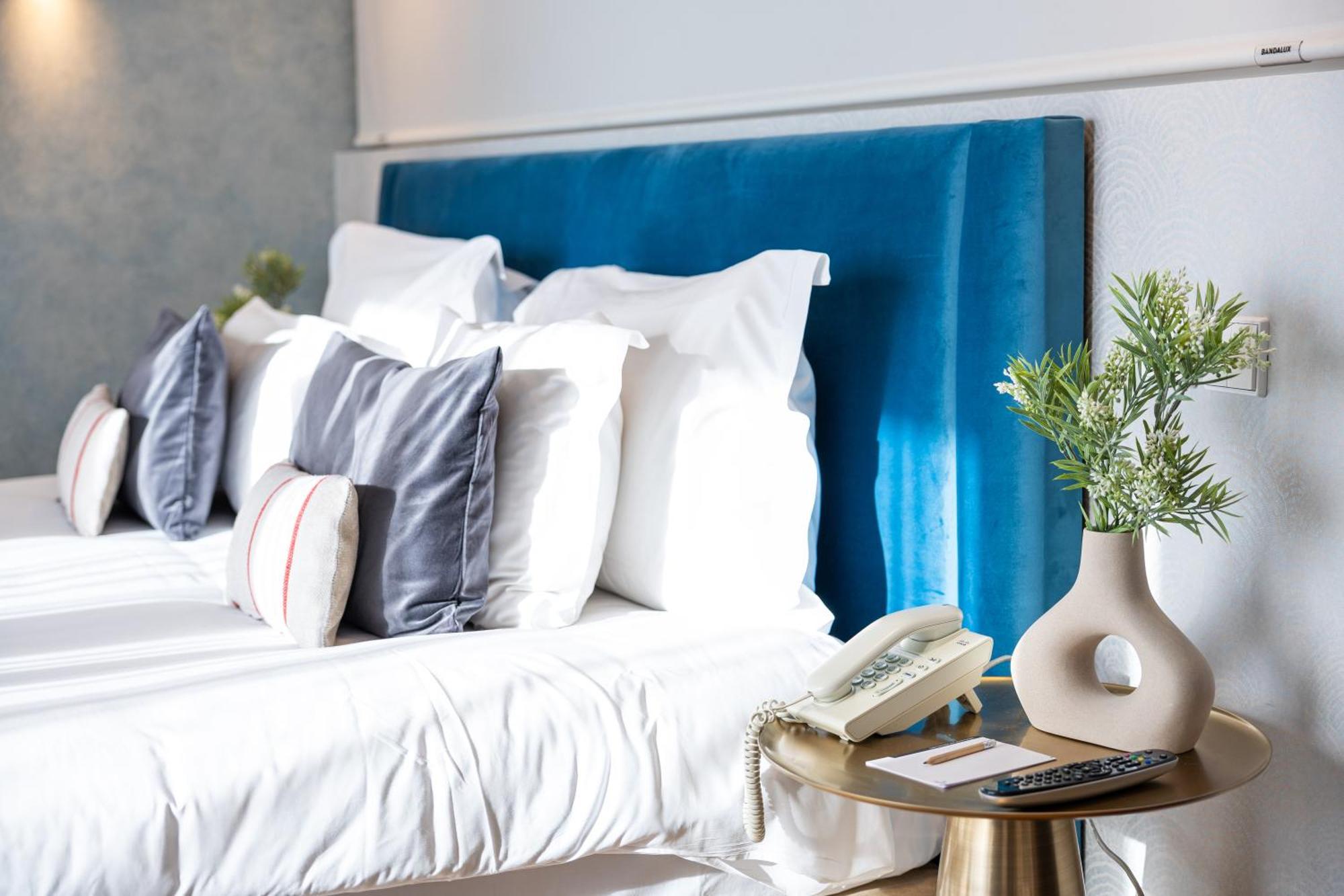佩斯塔纳希达德拉卡斯卡伊斯艺术区旅馆 卡斯凯什 外观 照片 A bedroom at the hotel