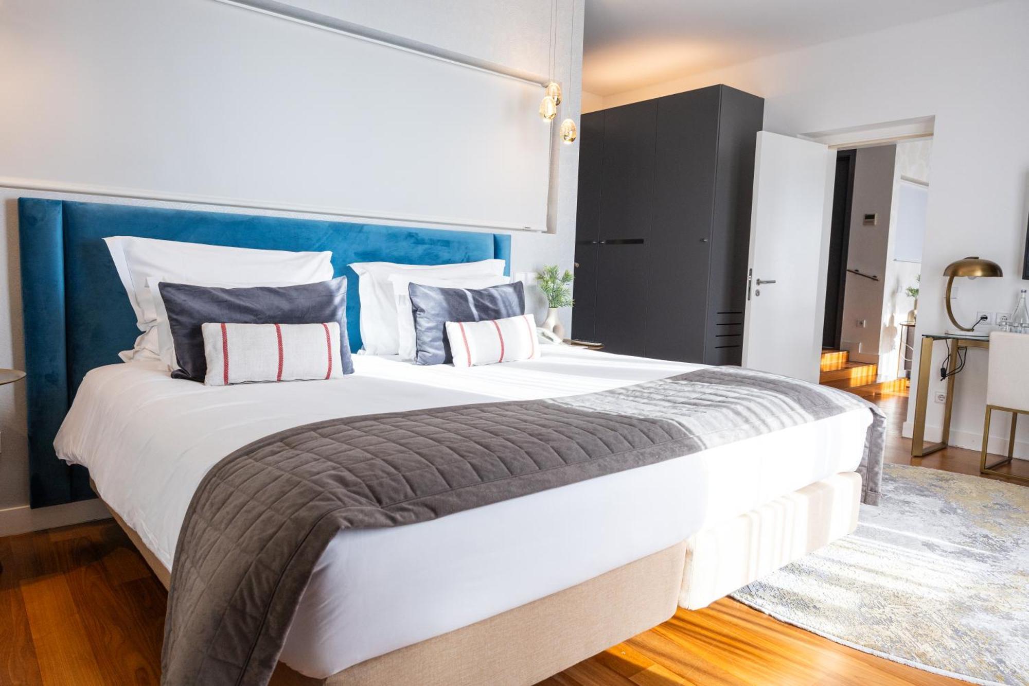 佩斯塔纳希达德拉卡斯卡伊斯艺术区旅馆 卡斯凯什 外观 照片 A bedroom at the hotel